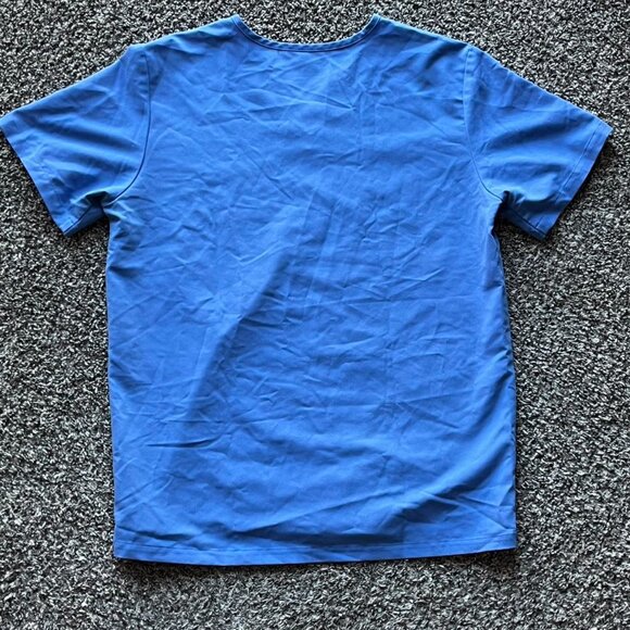 Figs Scrub Top Womens Medium Blue w/Pockets Scrubs - Picture 3 of 7
